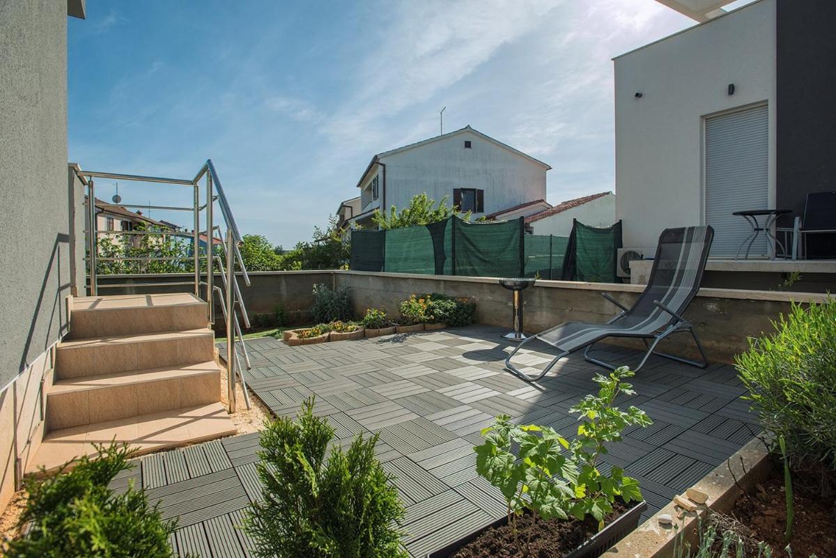 Elviana Apartment *