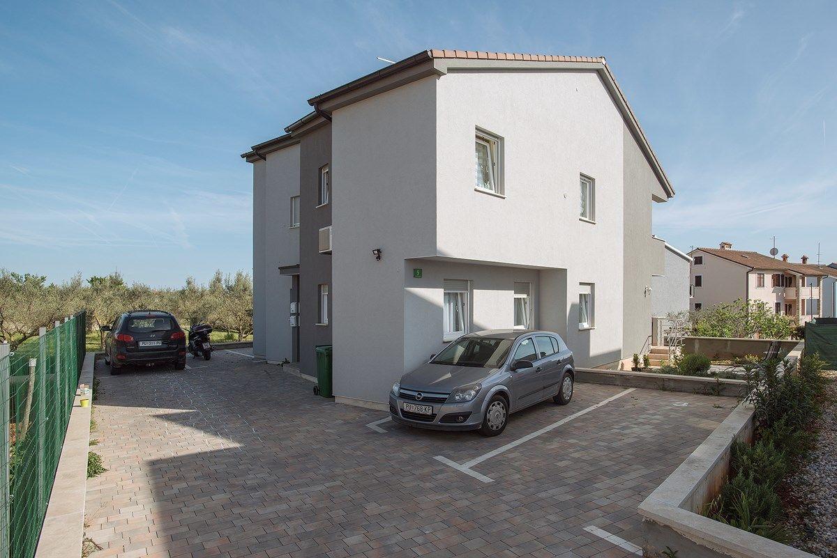 Apartment Elviana